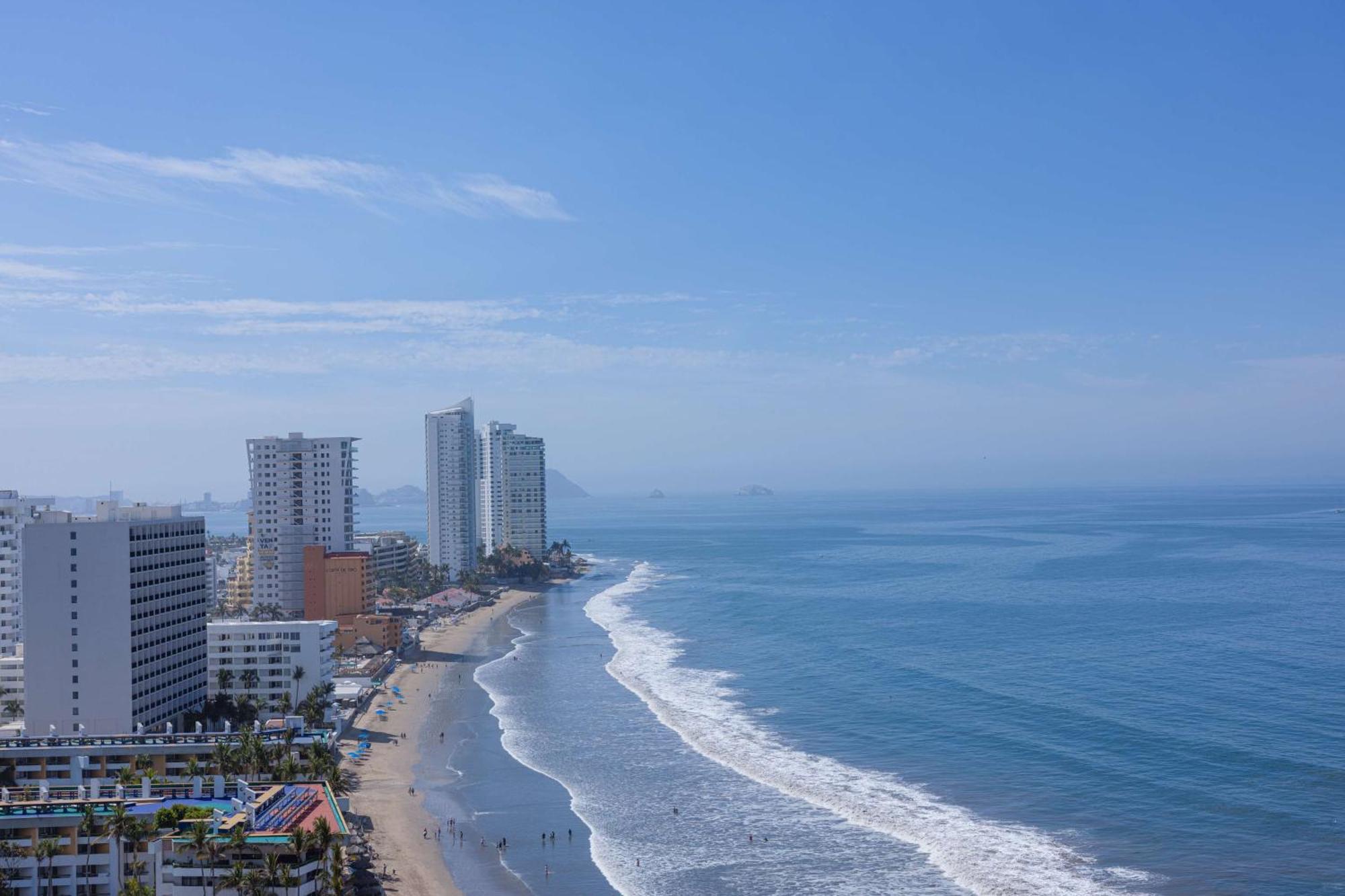 Doubletree By Hilton Mazatlan, Sin Hotel Exterior foto